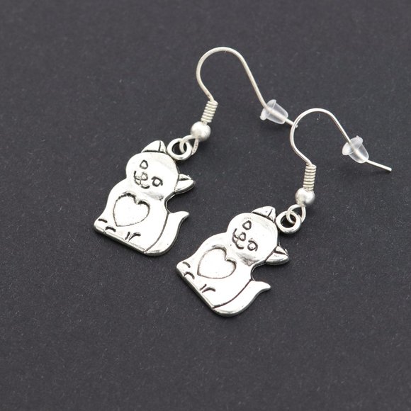 Metal cat dangle earrings, gift for cat lover, gift for her, cat drop earrings - Picture 3 of 6